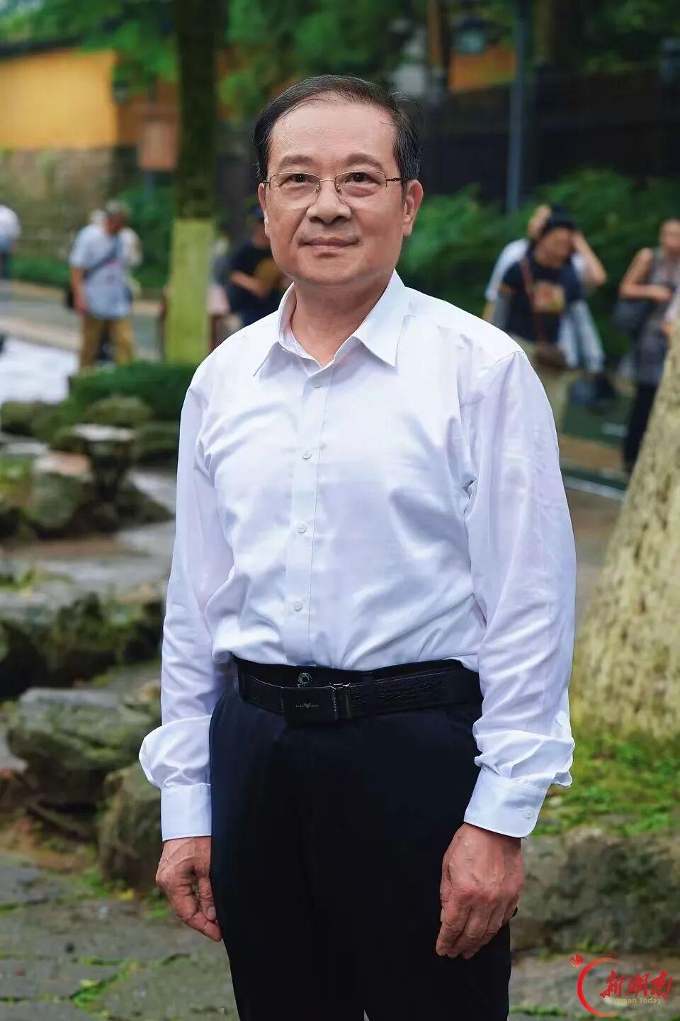 董平教授受邀于《湖南日报·楹联中国行》栏目讲解灵隐寺冷泉亭楹联